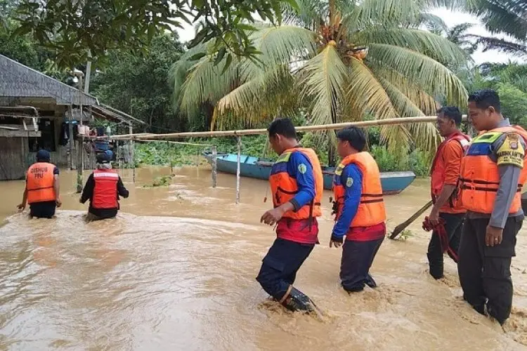 Kata Siapa IKN Bebas Banjir? Buktinya, Air Membubung 1,5 Meter di Kecamatan Sepaku!