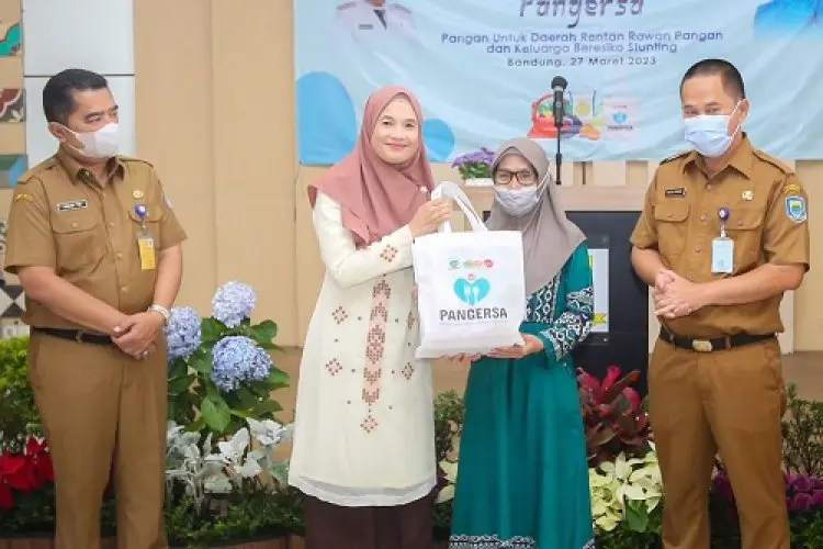 Sebanyak 410 KK di Kota Bandung Terima Bantuan Pangan 