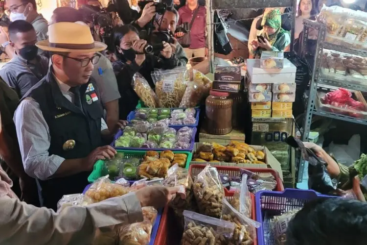 Sidak ke Pasar Kiaracondong, Ridwan Kamil Berharap Revitalisasi yang Lebih Beradab 