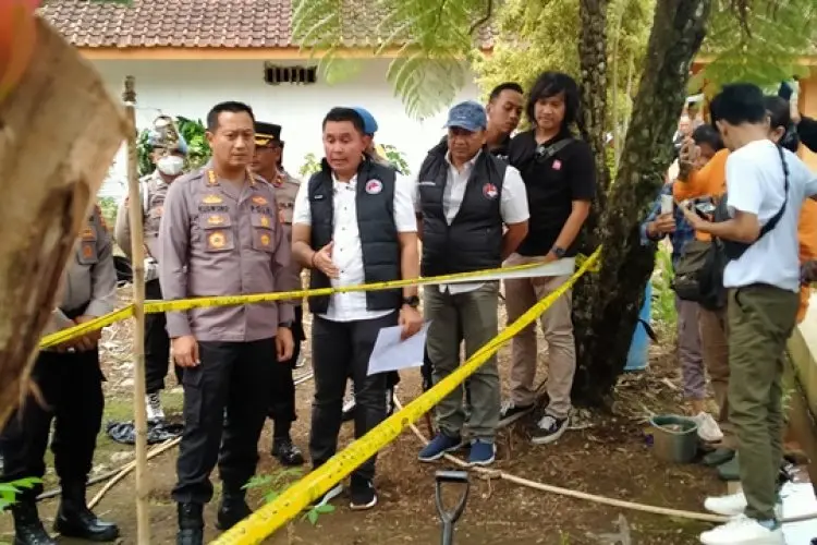 Warga Banjaran Bandung Ini Nekat Tanam Pohon Ganja di Rumah Kosong