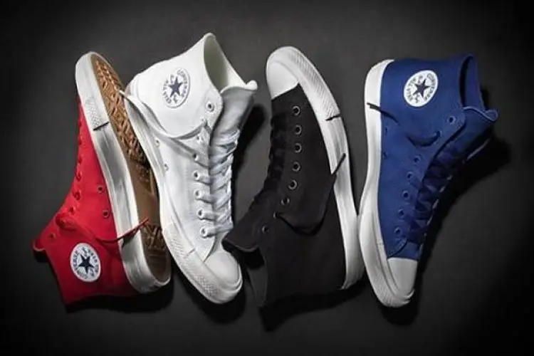 6 Rekomendasi Sepatu Paling Keren Untuk Lebaran