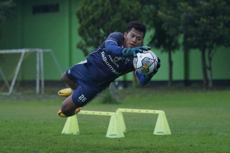 Terpanggil Timnas Indonesia U-23, Ini Target Kiper Muda Persib Satrio Azhar