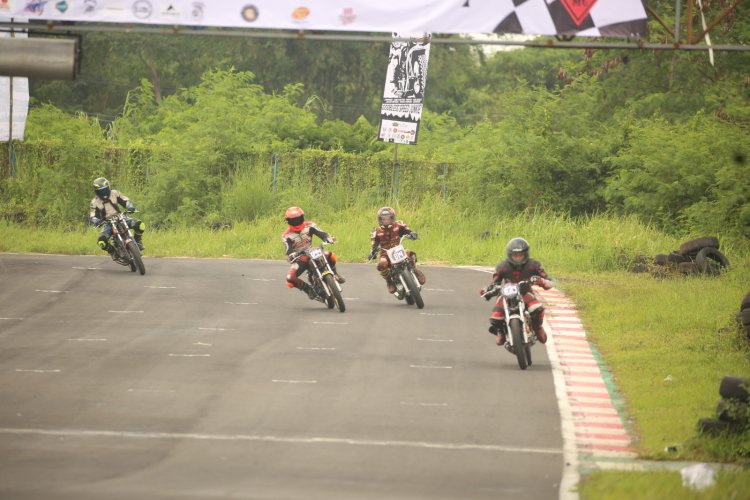 Motor Adu Vol 1, Biker Brotherhood 1% MC Indonesia Gelar Balap Motor Klasik