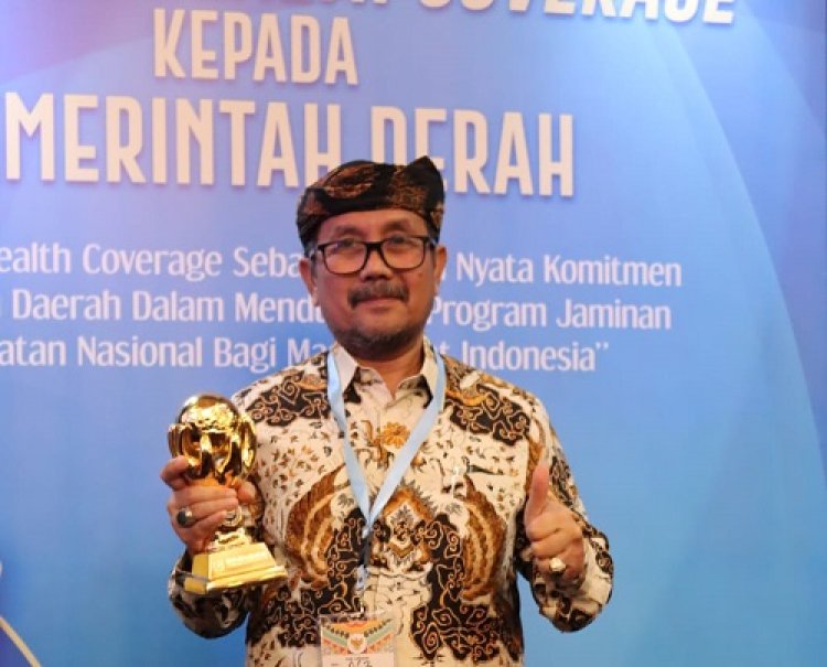 Kabupaten Cirebon Dapat Penghargaan UHC dari Wapres RI