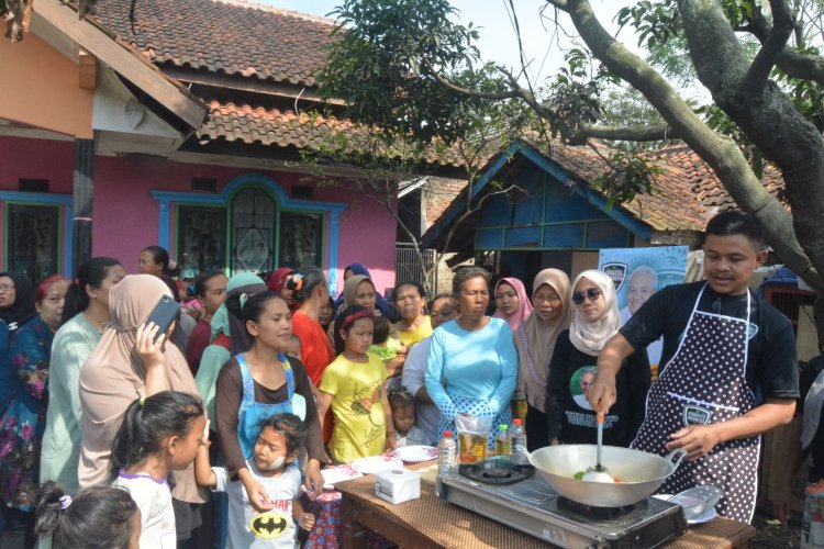 Kowarteg Indonesia Berbagi Ceria dan  Ilmu Memasak Bersama Ibu-Ibu Rancaekek