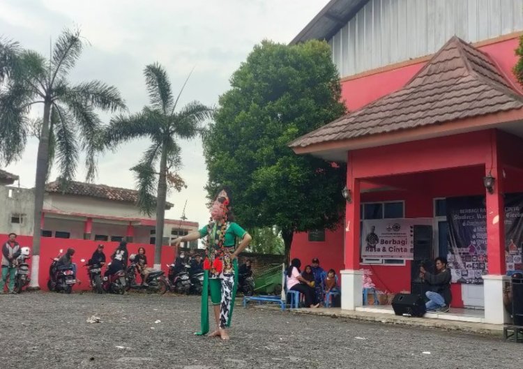 Gandeng Slankers, Srikandi Ganjar Kenalkan Tari Topemg Khas Cirebon