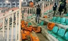 Kocek Persib Kian Tergerus, Harus Ganti Rugi Kerusakan Stadion Pakansari