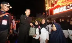 Pewarta Balai Kota Bandung Bahagiakan Anak Yatim dan Dhuafa Ajak Buka Puasa di Wana Wisata