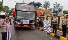Kapolresta Cirebon Lepas Pemberangkatan Mudik Gratis ke Semarang dan Tegal