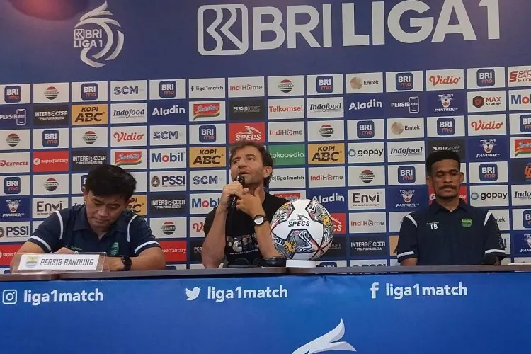 Hadapi Persis Solo, Ini Persiapan Persib Menurut Luis Milla