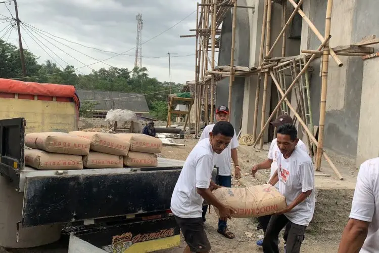 KST Dukung Ganjar Bantu Renovasi Masjid di Kabupaten Bogor