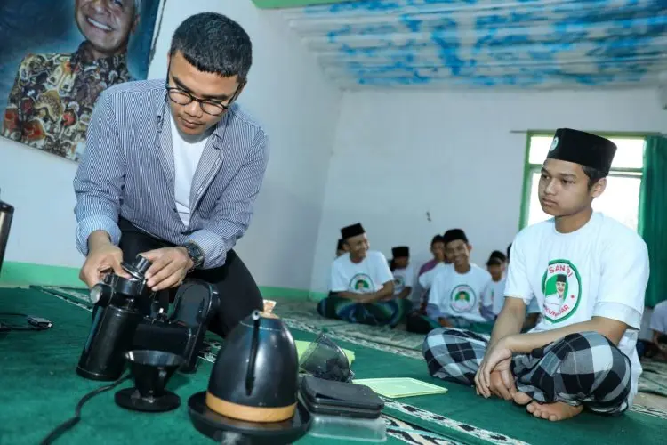 Kembangkan Minat dan Bakat, SDG Gelar Pelatihan Olah Kopi Bagi Para Santri