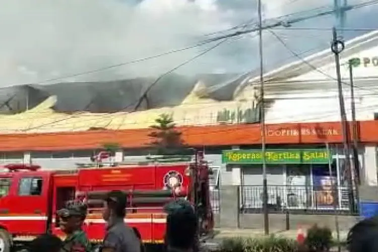 RS Salak Terbakar, Jalan Sudirman Ditutup