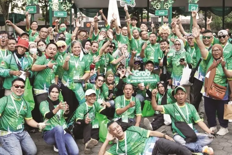 Survei Membuktikan... 91,7% Mitra Pengemudi Grab Betah dan Setia 