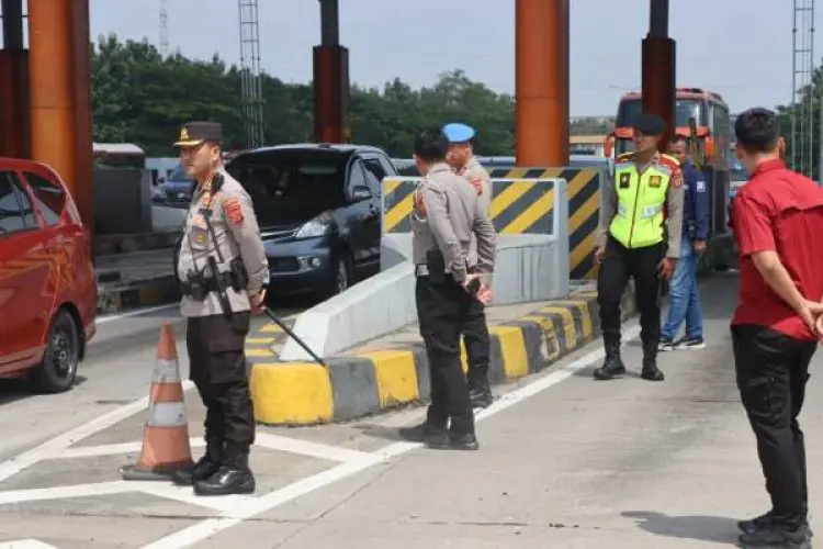 Polresta Cirebon: Arus Mudik Gelombang Pertama di Palimanan Terjadi sejak Jumat 14 April 2023