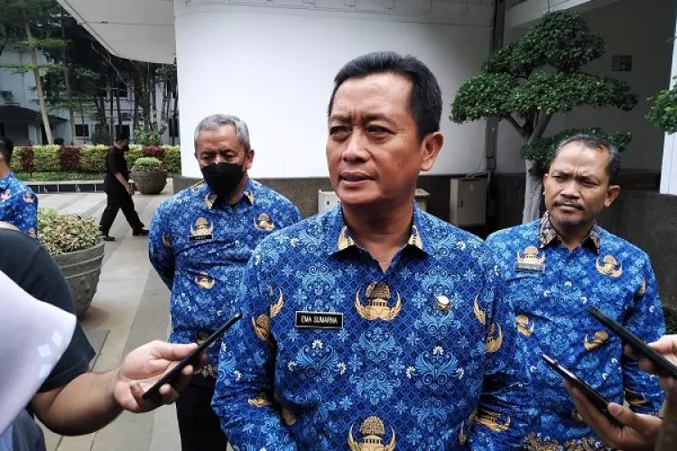 Hari Pertama Plh Wali Kota Bandung, Ema Sumarna Motivasi Semangat Pegawai Dishub