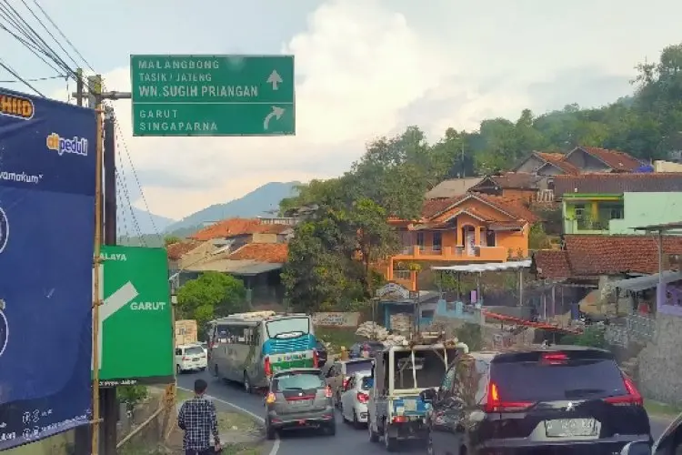 Hari Lebaran, Jalur Nagreg Terpantau Padat Lancar