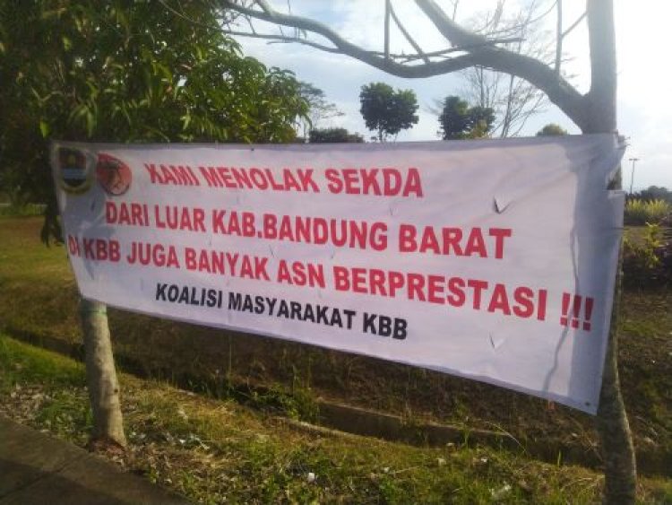 Spanduk Penolakan Calon Sekda dari Luar KBB Terpasang di Sejumlah Tempat, Begini Tanggapan Tokoh Bandung Barat