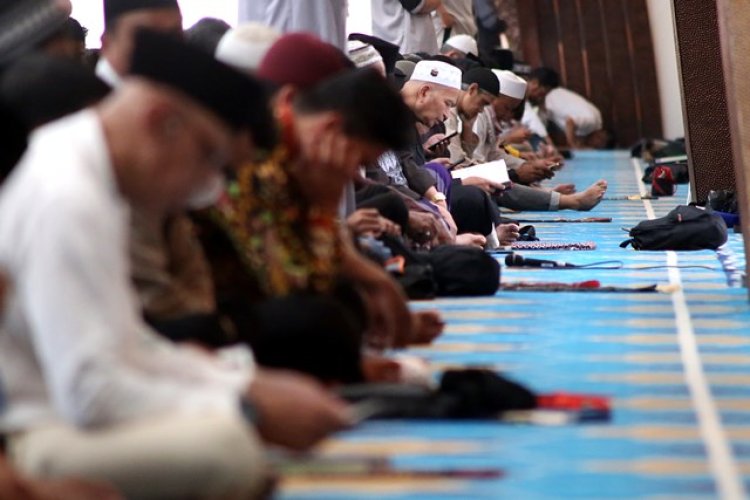 FOTO: Perbanyak Ibadah di Bulan Ramadan dengan Membaca Alquran