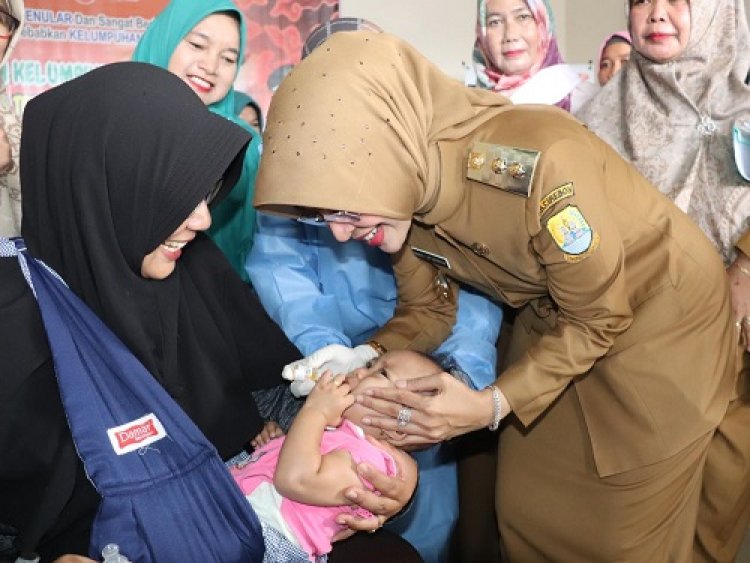 Wabup Cirebon Tinjau Pelaksanaan PIN Polio dan Edukasi Stunting
