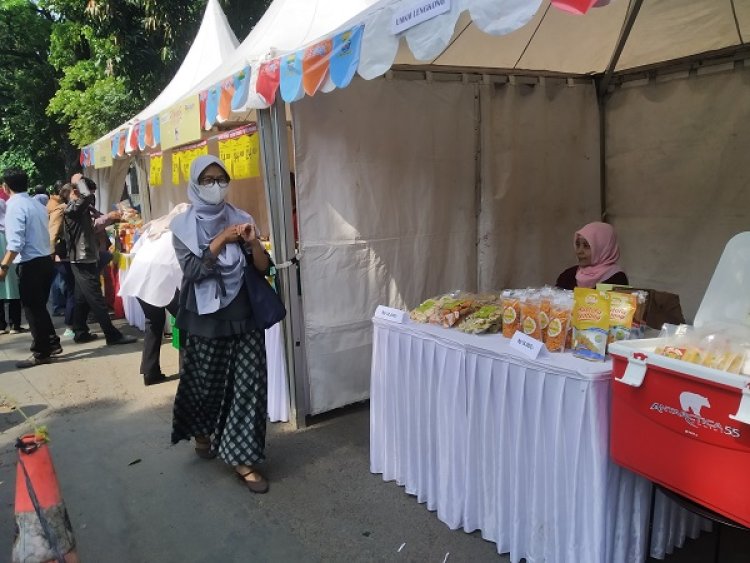 Tinjau Pasar Murah, Yana Mulyana : Ini Ikhtiar Kita Meringankan Beban Masyarakat