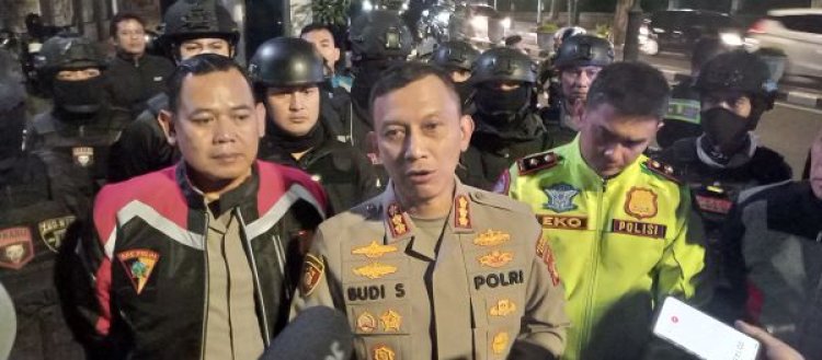 Jaga Kondusifitas Kota Bandung, Kapolrestabes Ikut Berpatroli Malam