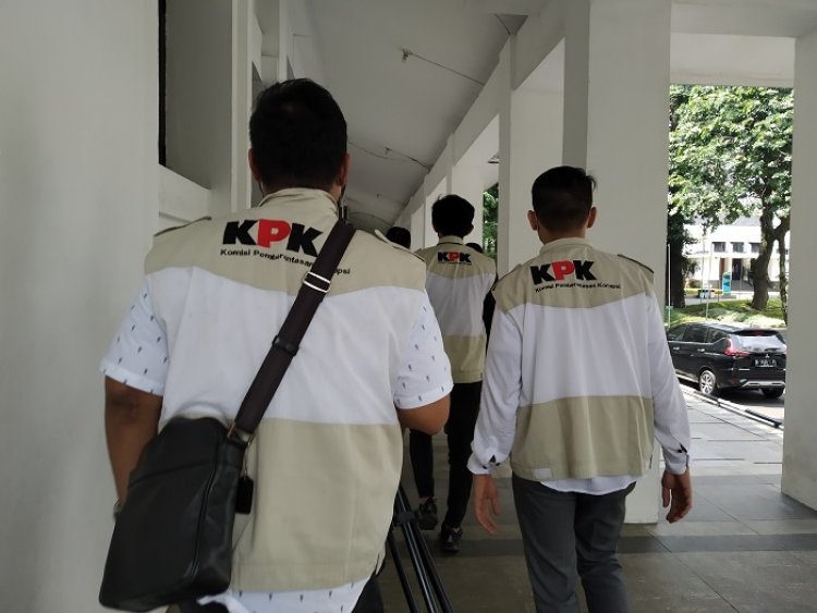 Selain Ruang Wali Kota Bandung, Penyidik KPK Juga Geledah Ruang ATCS Milik  Dishub