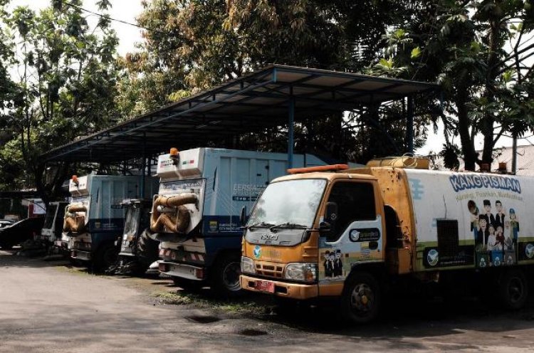 DLH Kota Bandung Tambah Armada dan Alat Berat Atasi Persoalan Sampah TPS