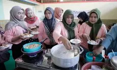 Lewat Pelatihan Membuat Dimsum, Mak Ganjar Jabar Ajak Ratusan Warga Ciptakan Peluang Usaha
