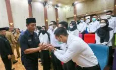 Pelaksana Harian Wali Kota Bandung Lantik 388 Nakes PPPK