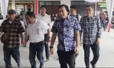 UHUYY! Komeng Ramaikan Persaingan Elektabilitas Ridwan Kamil dan Dedi Mulyadi di Pilkada Jabar