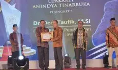 Inovasi Samsat Information Center Antarkan Bapenda Jabar Raih Anugerah Tinarbuka