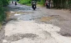 Dewan Desak Pemkab Cirebon Perbaiki Jalan Tahun Ini
