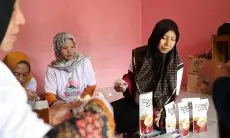 Wanita Nelayan Sedulur Ganjar Beri Bantuan Pelatihan dan Rumah Produksi Keripik Kelapa di Pangandaran   