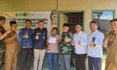 PLN Sambung Listrik Gratis untuk 264 Keluarga Kurang Mampu di Majalengka