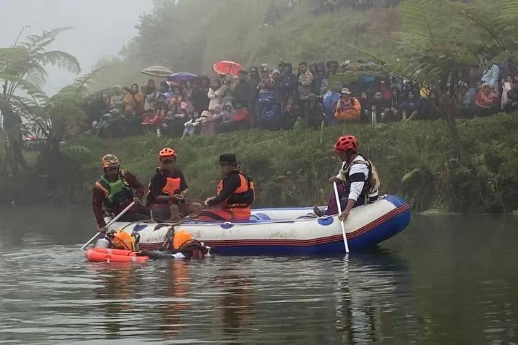 Dua Warga Cileunyi Bandung Dikabarkan Tenggelam di Situ Datar Pangalengan
