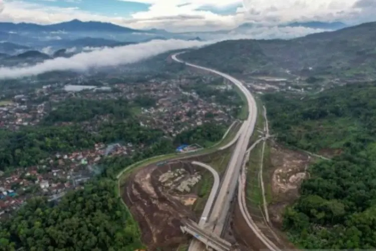 Tol Cisumdawu Diklaim Dishub Jabar Perlancar Arus Mudik Lebaran 2023