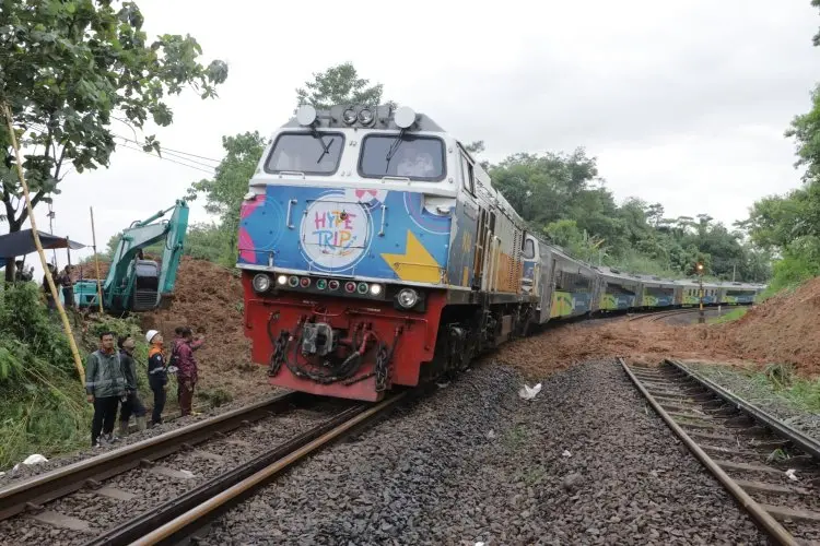 Proses Penanganan Selesai, Kedua Jalur pada Petak Jalan Sukatani - Ciganea bisa Dilewati