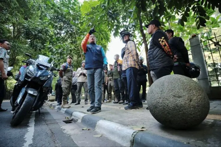 Tertibkan Parkir Liar, Kota Bandung Bentuk Satgas Trotoar