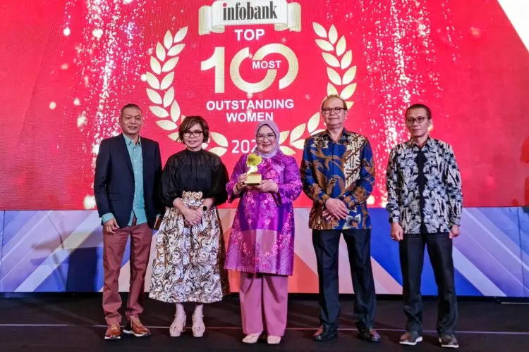 Direksi bank bjb Raih Predikat Top 100 Outstanding Women Recognition 2023