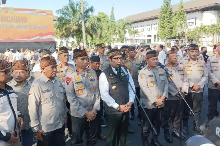 Kabaharkam Sebut Polisi RW Solusi Selesaikan Permasalahan Kamtibmas