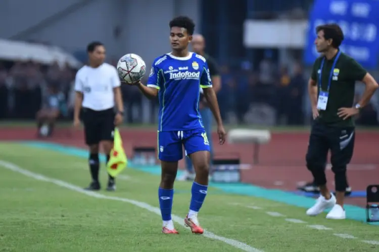 Persib Belum Pastikan Nasib David Rumakiek