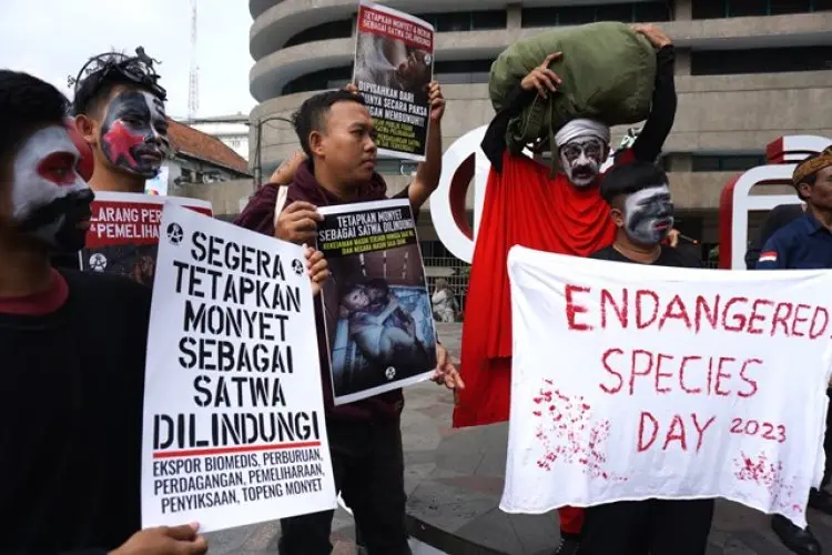 FOTO: Aksi Peringatan Hari Spesies Terancam Punah