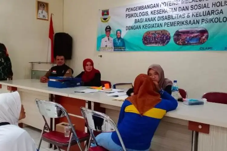 Pemerintahan Desa Cilame Gaungkan Program Terapi dan Psikologi kepada Puluhan Kaum Disabilitas 