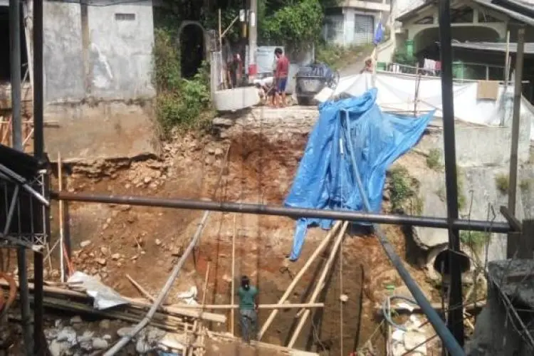 Warga Bogor Keluhkan Pembangunan Jembatan Gang Pala
