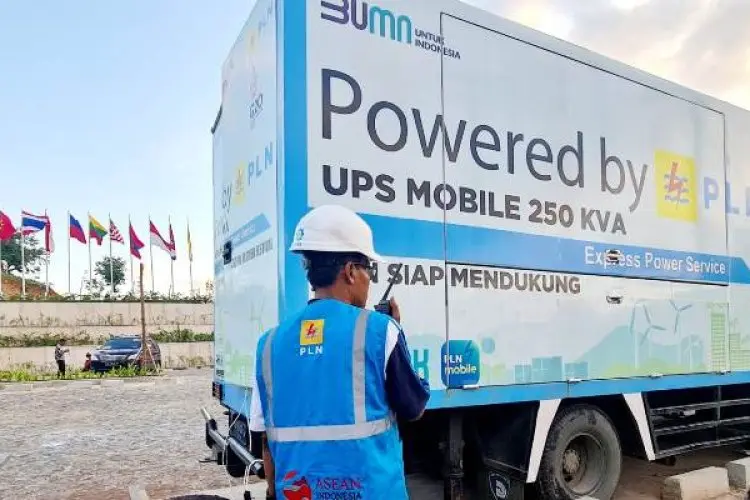Kisah Perjuangan Petugas Kelistrikan Siaga PLN Dibalik Sukses dan Gemerlapnya KTT ASEAN ke-42 di Labuan Bajo