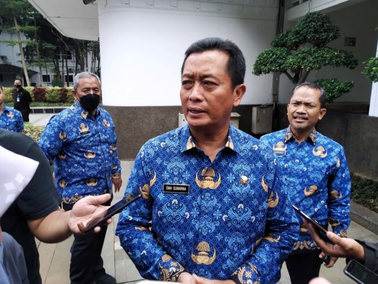 Plh Wali Kota Bandung : Reklame Ilegal Tidak Ada Keterkaitan Dengan PAD