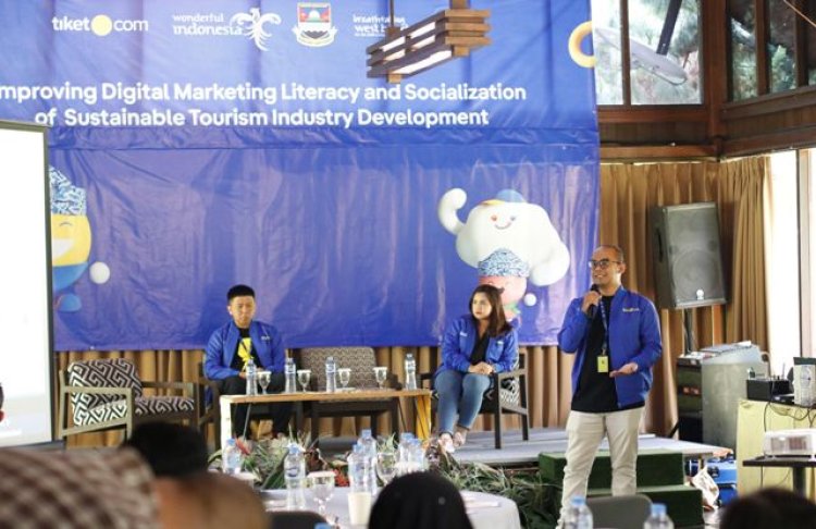 Inisiatif tiket.com Genjot Literasi Pemasaran Digital di Lembang KBB