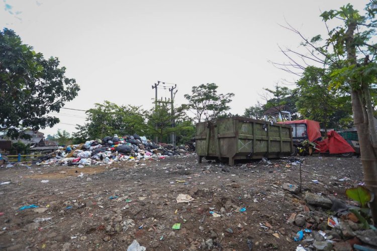 Sirkulasi Sampah di TPS Kota Bandung Kembali Normal
