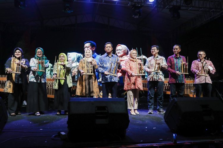 Kukuhkan Bandung Sebagai Kota Angklung, Pemkot Bandung Gelar Festival Angklung 2023